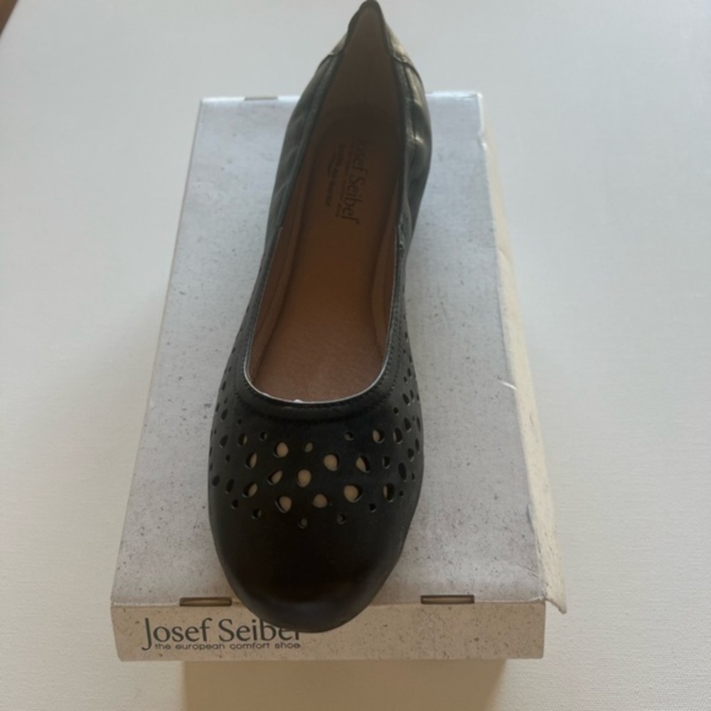 Josef Seibel Black Women's Flats